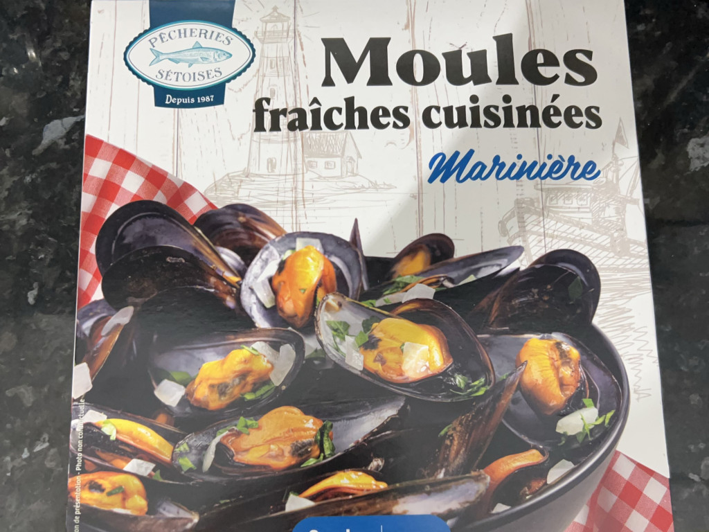 Moules fraîches cuisinées Marinière by mmaria28 | Hochgeladen von: mmaria28