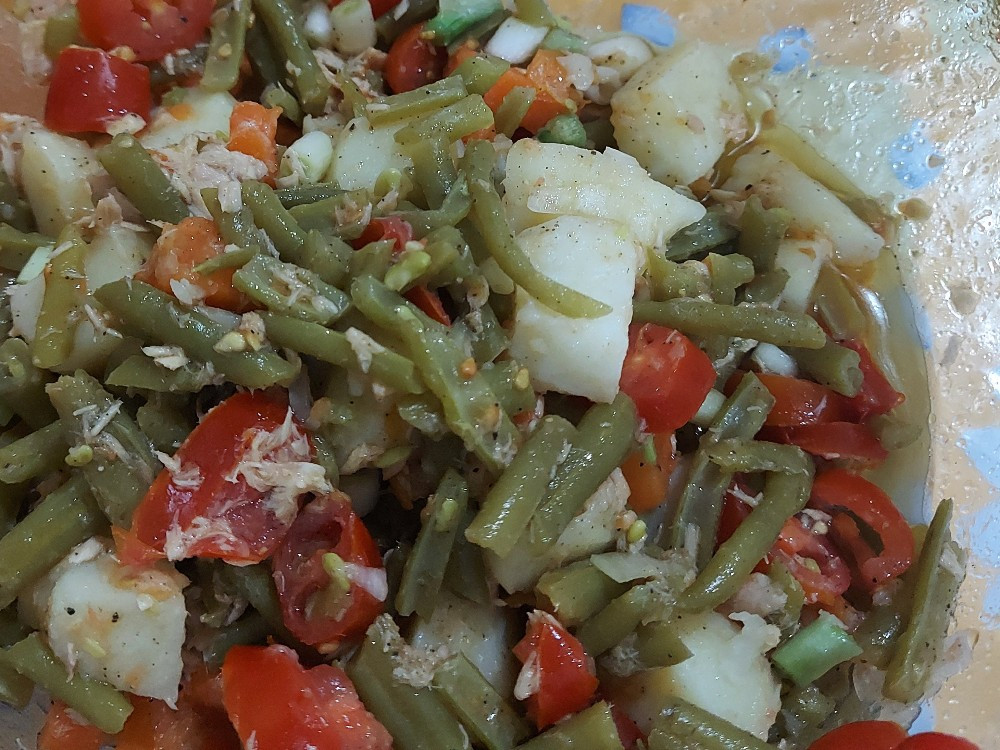 Hochgeladen von: amieloua