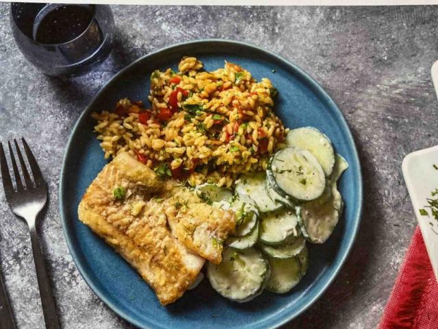 Fischfilet mit tomatigen Orzo-Nudeln und Zaziki-Gurkensalat von  | Hochgeladen von: stephoney