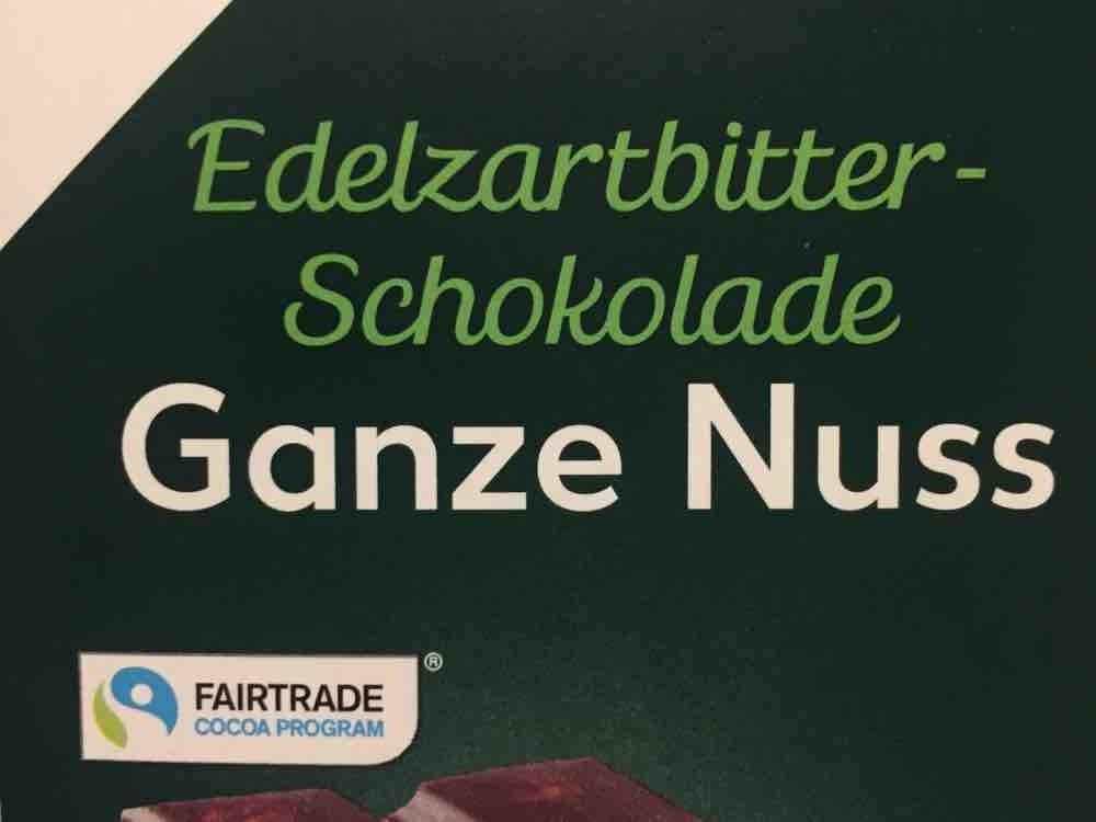 Edelzartbitter-Schokolade Ganze Nuss von mmaareike | Hochgeladen von: mmaareike