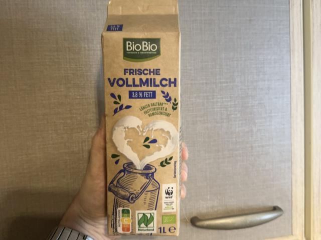 Frische Vollmilch, 3,8% von IljaBuss | Hochgeladen von: IljaBuss