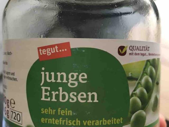 Junge Erbsen, sehr fein, im Glas von yvonnewinter | Hochgeladen von: yvonnewinter