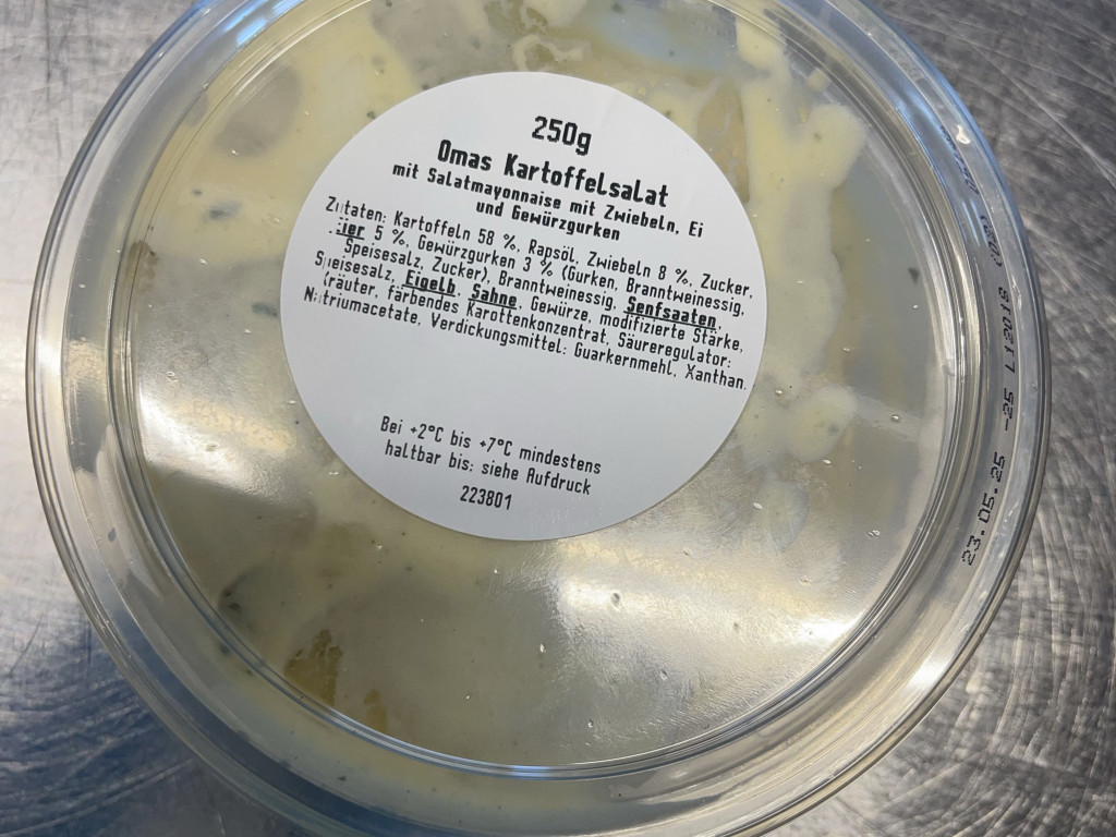 Omas Kartoffelsalat von endzeitloewe | Hochgeladen von: endzeitloewe Omas Kartoffelsalat von endzeitloewe | Hochgeladen von: endzeitloewe