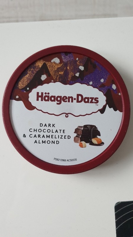Häagen Dazs, Dark Chocolate & Caramelized Almond von Michael | Hochgeladen von: Michael175