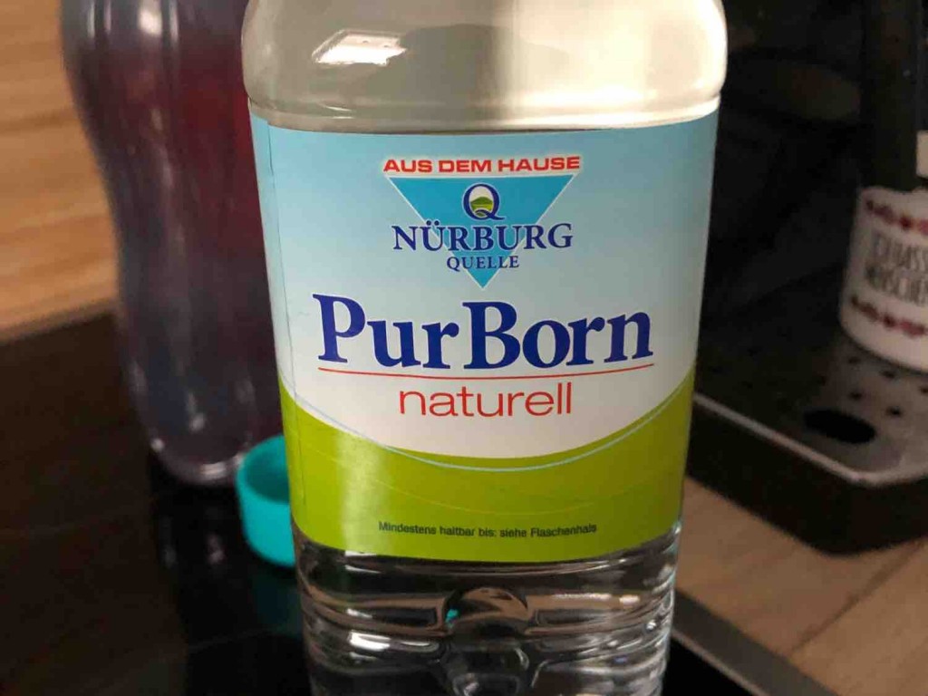 PurBorn naturell, Wasser ohne Kohlensäure von lilasternchen | Hochgeladen von: lilasternchen