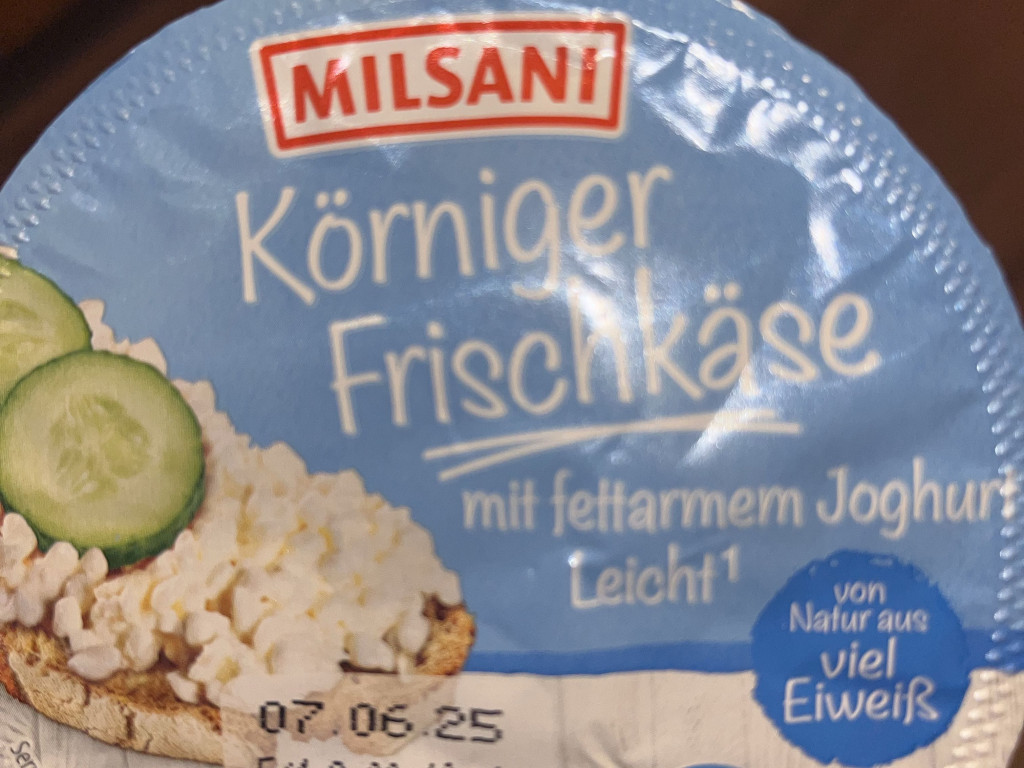 Hochgeladen von: YamaArashi Hochgeladen von: YamaArashi