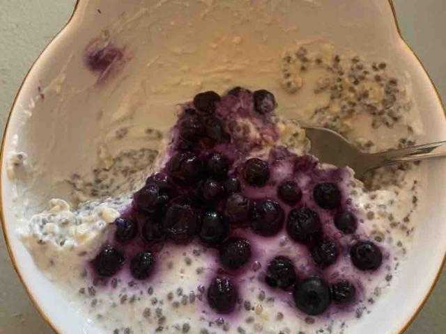 Chia Pudding  mit Magerquark und Himbeeren, Hafermilch von desti | Hochgeladen von: destiny91126