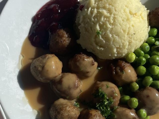 Hochgeladen von: svenjalinnea