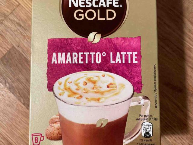 Amaretto Late, with Water by nicfleer | Hochgeladen von: nicfleer