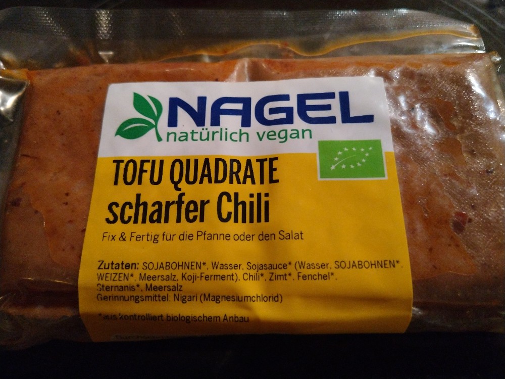 Tofu Quadrate, scharfer Chili von Skyluxinie | Hochgeladen von: Skyluxinie
