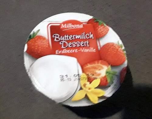 Buttermilch Dessert Erdbeere - Vanille | Hochgeladen von: tjhbk246