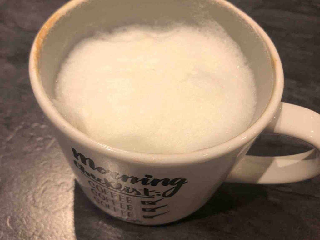 Kaffee 200 ml mit 30 ml laktosefreie Milch 1,5 %  von Esrao | Hochgeladen von: Esrao
