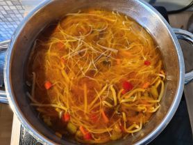 Miso-Suppe mit Gemüse und Glasnudeln | Hochgeladen von: Kautzinger