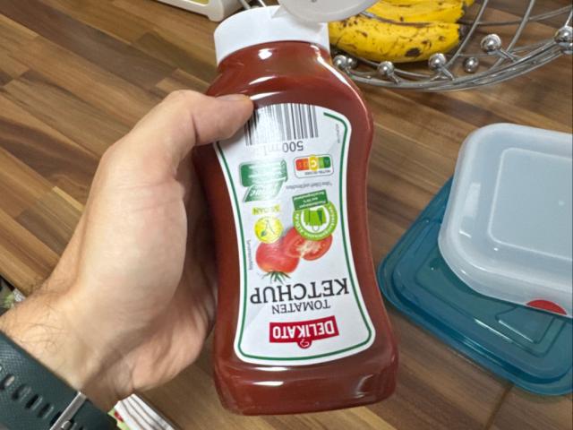 Tomaten Ketchup by whoskayo | Uploaded by: whoskayo Tomaten Ketchup by whoskayo | Uploaded by: whoskayo