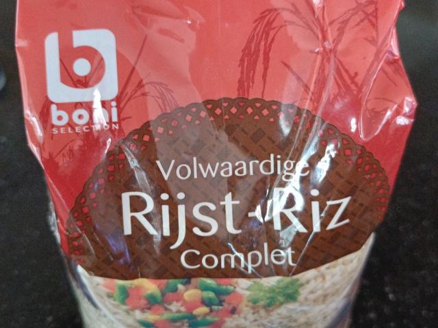 Hochgeladen von: kellyvnds Hochgeladen von: kellyvnds