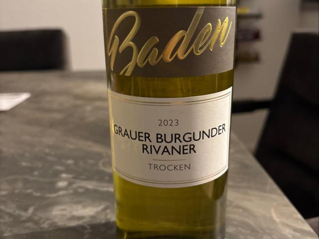 Baden Grauer Burgunder Rivaner trocken 2023 von Sabrina1090 | Hochgeladen von: Sabrina1090 Baden Grauer Burgunder Rivaner trocken 2023 von Sabrina1090 | Hochgeladen von: Sabrina1090
