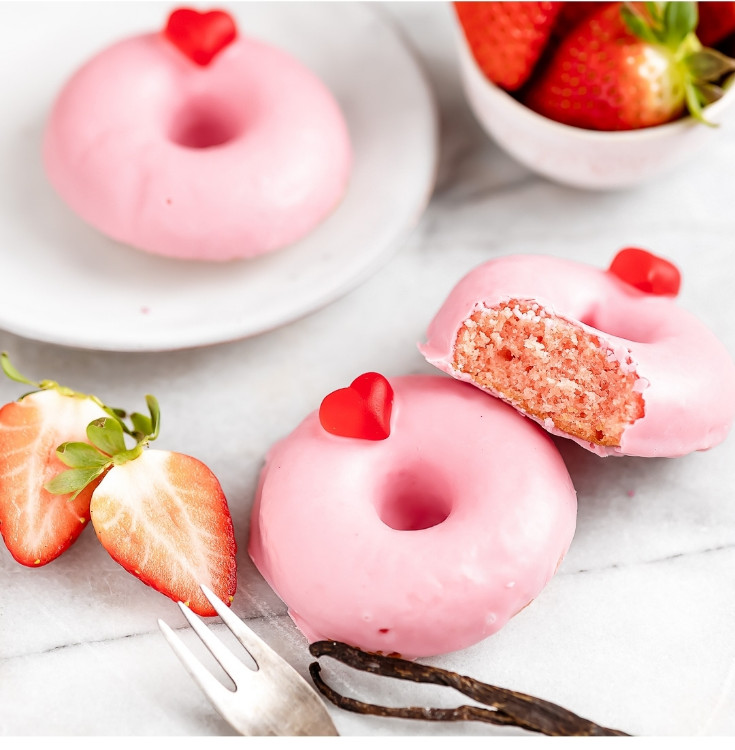 Erdbeer Donut von Jessica J | Hochgeladen von: Jessica J