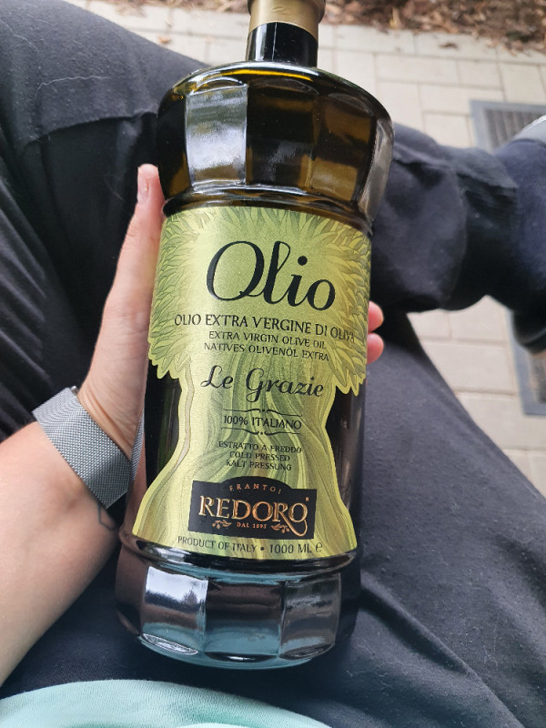 Olio Extra Vergine Di Oliva, Natives Olivenöl Extra, kalt gepres | Hochgeladen von: funnygirl89