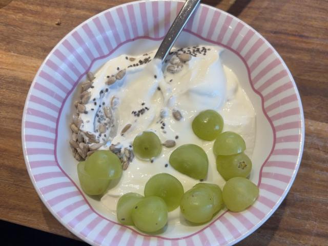 Hochgeladen von: leonieaagerr