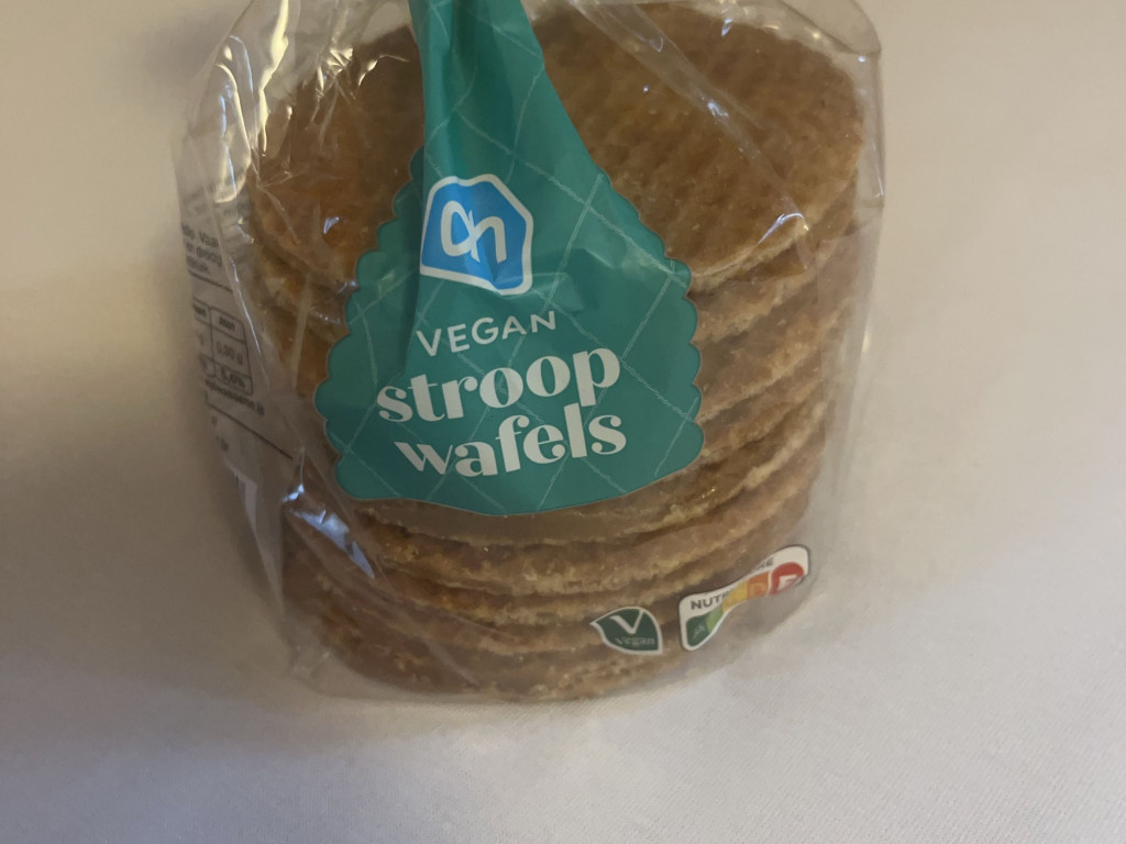 Hochgeladen von: annaniee