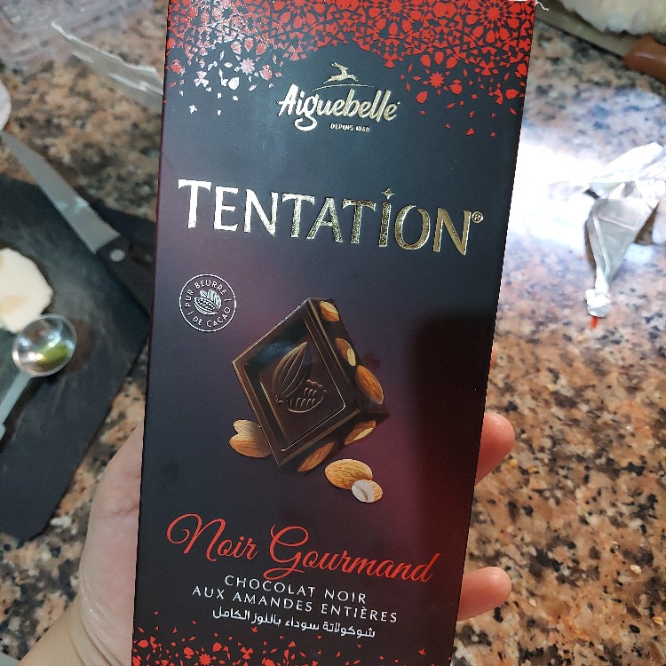 Chocolat Noir Gourmand aux amandes entières Tentation von amielo | Hochgeladen von: amielo