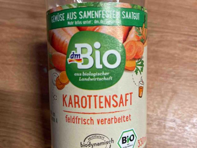 Karottensaft, feldfrisch verarbeitet von reneriba | Hochgeladen von: reneriba