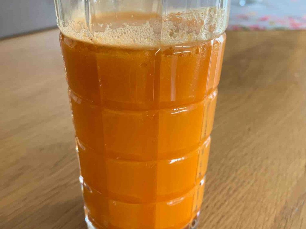 Frisch gepresster Karotten Orangen Ingwer saft von oliviaja | Hochgeladen von: oliviaja