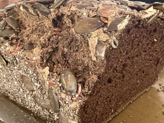 Hochgeladen von: celina888