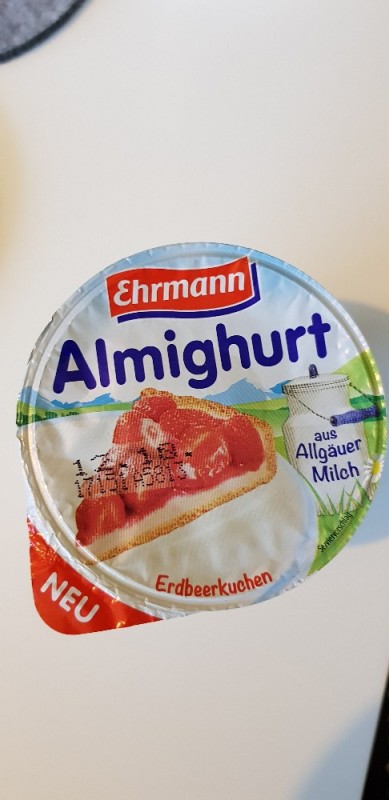 Almighurt (Erdbeerkuchen), Milch 3,8 % Fett von Atomino | Hochgeladen von: Atomino