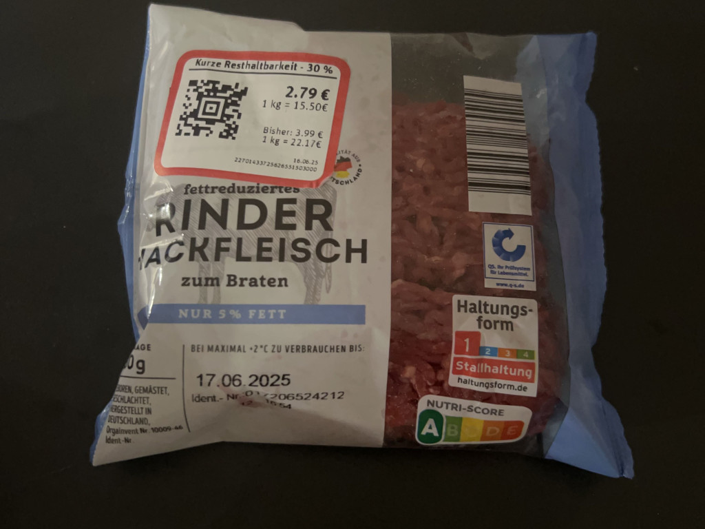 Hochgeladen von: Larissardt Hochgeladen von: Larissardt