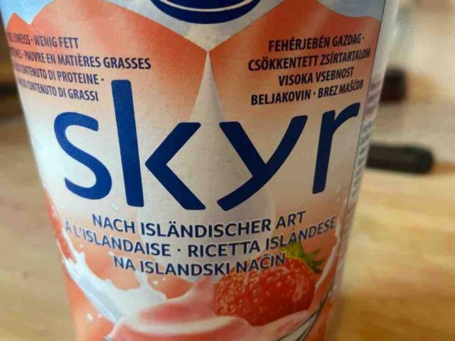 Skyr Erdbeer, Hofer von SoReS | Hochgeladen von: SoReS