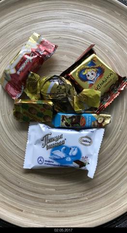 russisches Konfekt, Monopraline, Schokolade | Hochgeladen von: LutzR