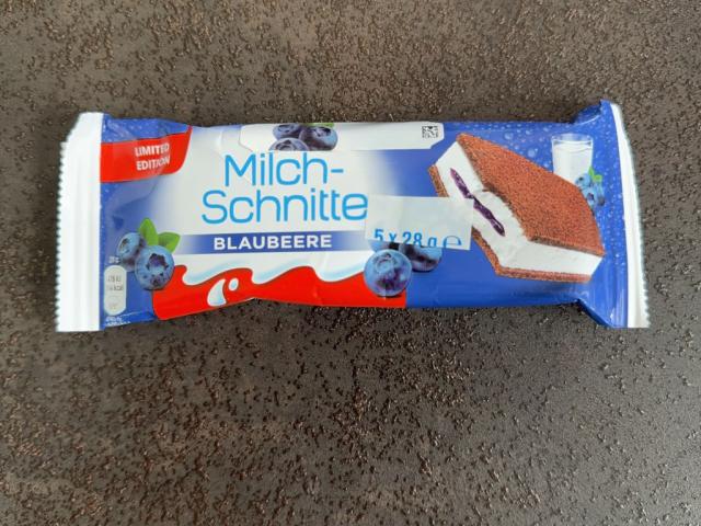 Milchschnitte Blaubeere von laesu | Uploaded by: laesu Milchschnitte Blaubeere von laesu | Uploaded by: laesu