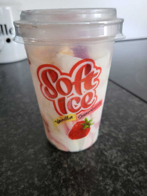 soft ice vanilla strawberry von Ale.krc88 | Hochgeladen von: Ale.krc88