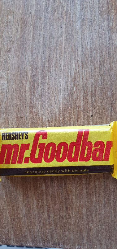 Mr. Goodbar, chocolate candy with peanuts von vickymon | Hochgeladen von: vickymon