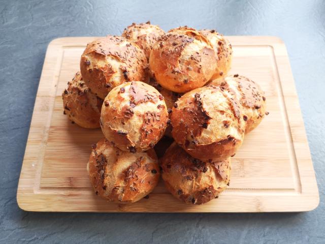 Ricotta Speck Zwiebel Brötchen, Marcel Paa, pro Stück von Onsche | Hochgeladen von: Onschela