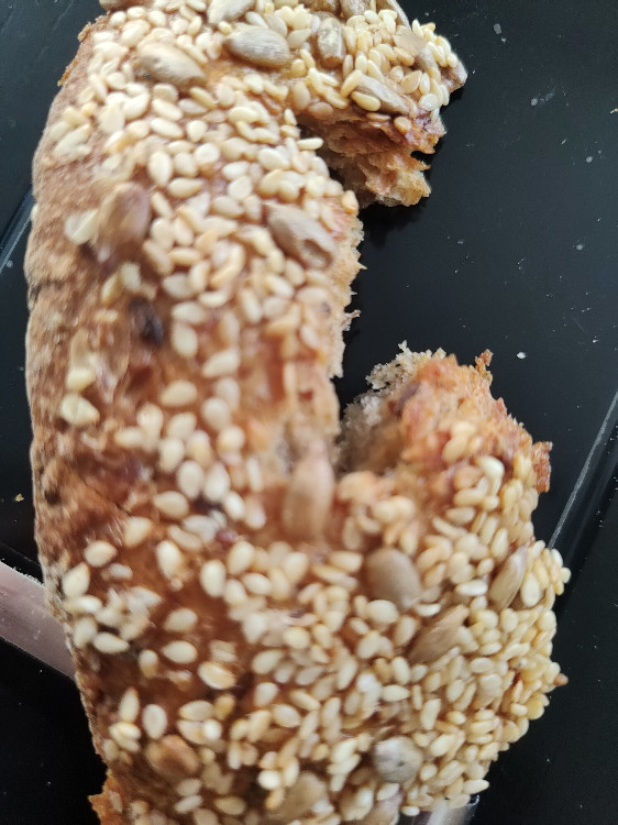 Dinkel Saaten Brot, Bäcker Sara von MagtheSag | Hochgeladen von: MagtheSag