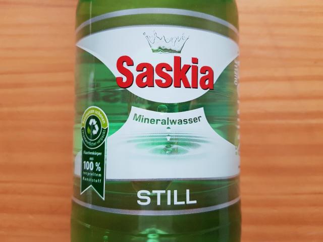 Saskia Mineralwasser, Still von Morloka | Hochgeladen von: Morloka
