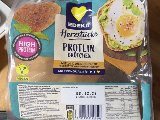 Hochgeladen von: olliFDDB Hochgeladen von: olliFDDB