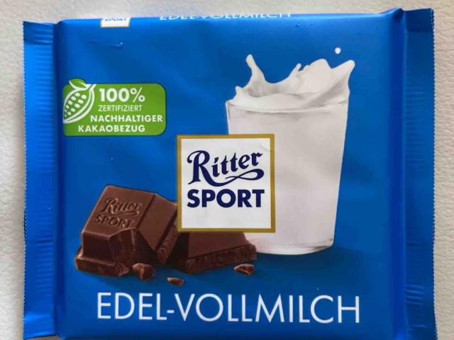 Edel-Vollmilch by AnnaYuilia | Uploaded by: AnnaYuilia