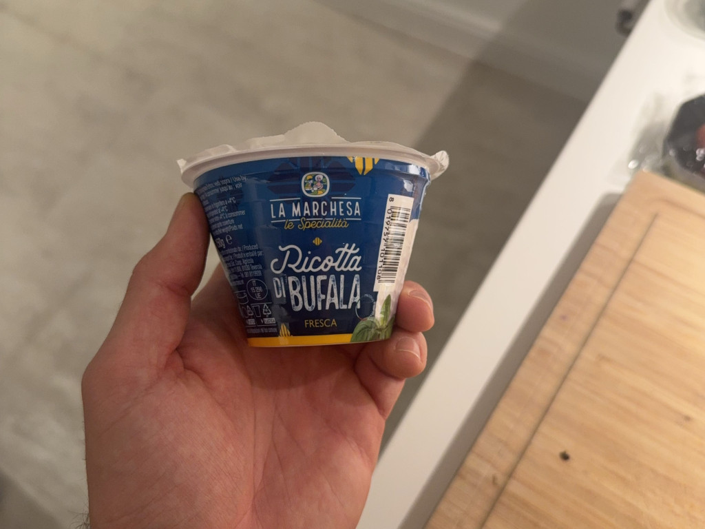 Hochgeladen von: demisperchia