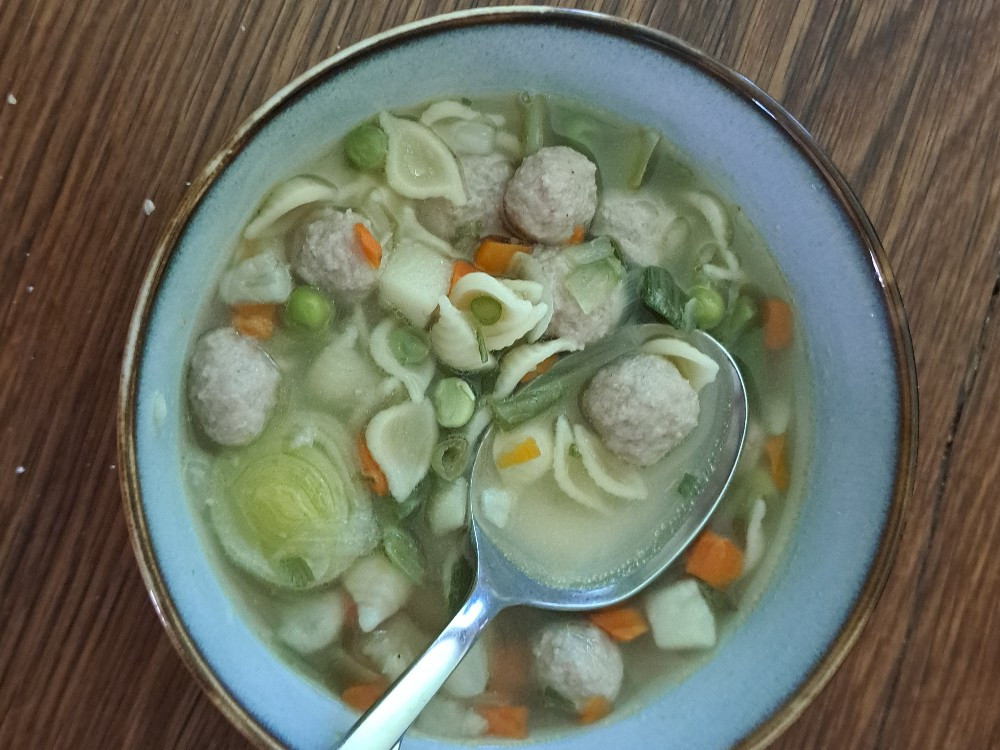 Gemüsesuppe mit Nudeln von Ponyreiter | Hochgeladen von: Ponyreiter Gemüsesuppe mit Nudeln von Ponyreiter | Hochgeladen von: Ponyreiter