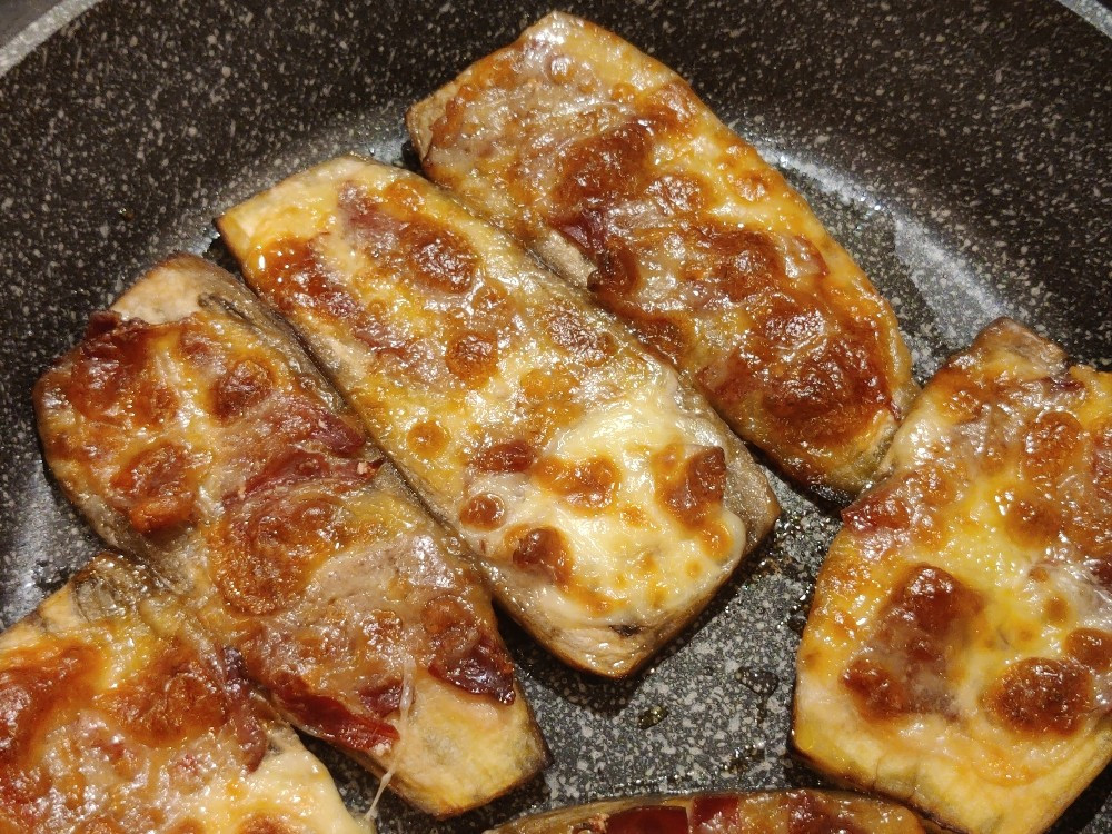 Auberginen-Schinken-Schnitte von Nasenschweinaffe | Hochgeladen von: Nasenschweinaffe Auberginen-Schinken-Schnitte von Nasenschweinaffe | Hochgeladen von: Nasenschweinaffe