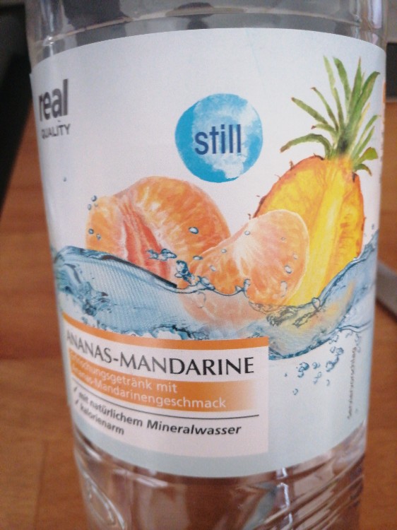 Natürliches Mineralwasser, Ananas-Mandarine, still von FrauDacke | Hochgeladen von: FrauDackel