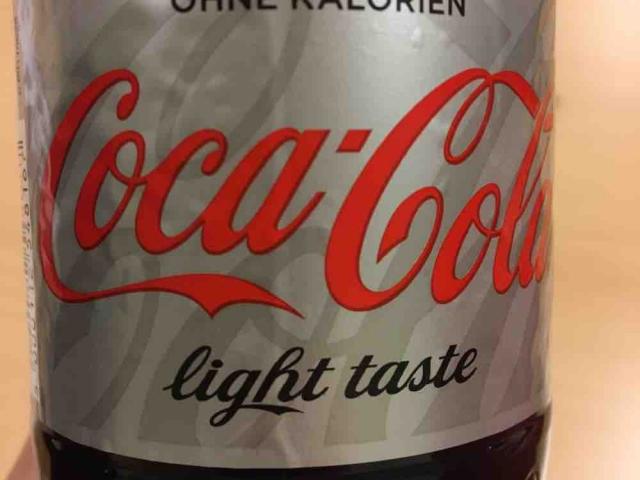Coca-Cola, light von AlineSchw | Uploaded by: AlineSchw