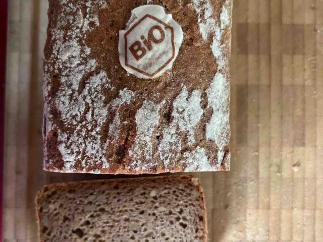 Roggenvollkornbrot, geschnitten von snoerre | Hochgeladen von: snoerre