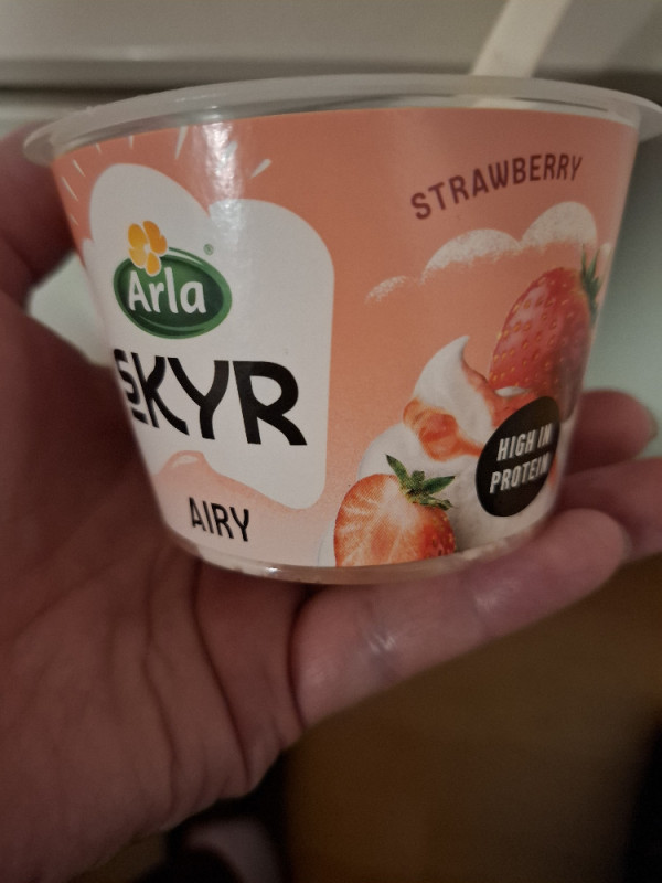 Skyr, airy von Zibbel.macht.sich.dünne | Hochgeladen von: Zibbel.macht.sich.dünne