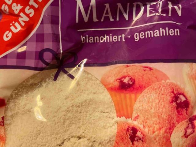 Mandeln blanchiert by eamon | Uploaded by: eamon