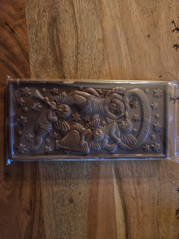 Relieftafel, Edelvollmilch-Schokolade von TinoK. | Hochgeladen von: TinoK.
