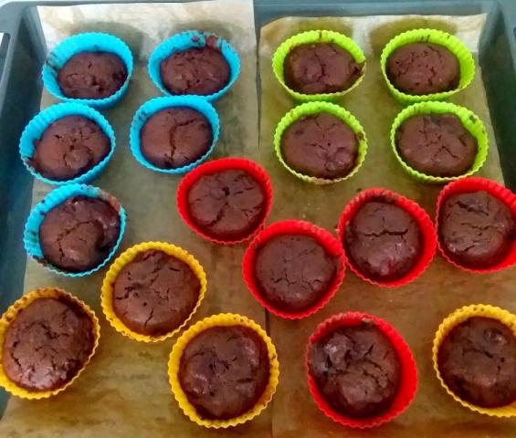 Kirsch-Schoko-Muffins, süss | Hochgeladen von: Nini53